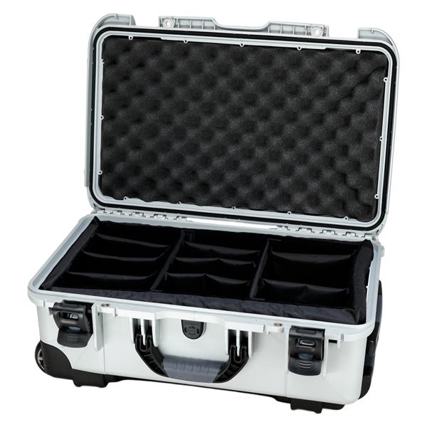 Model 935 Waterproof Case 22x14x9" Slvr Ltch Clsr Tp Hndl/Sde Hndl/Rtrctbl Hndl