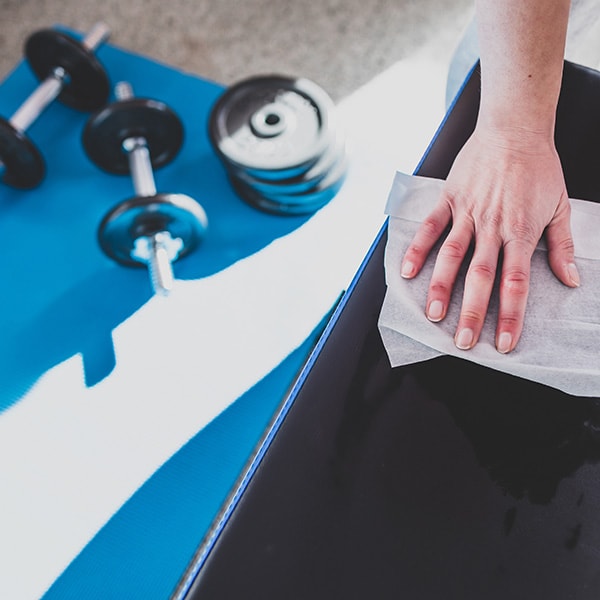 Soluciones de desinfección para volver a jugar seguro: Henry Schein Medical